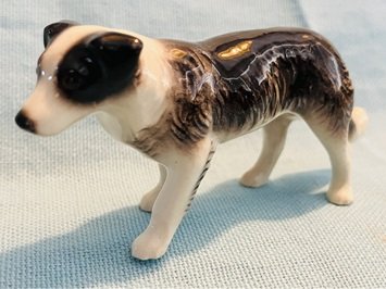 Hagen Renaker Australian Shepherd Dog A-2052