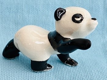Hagen Renaker Panda On Three Legs A-493