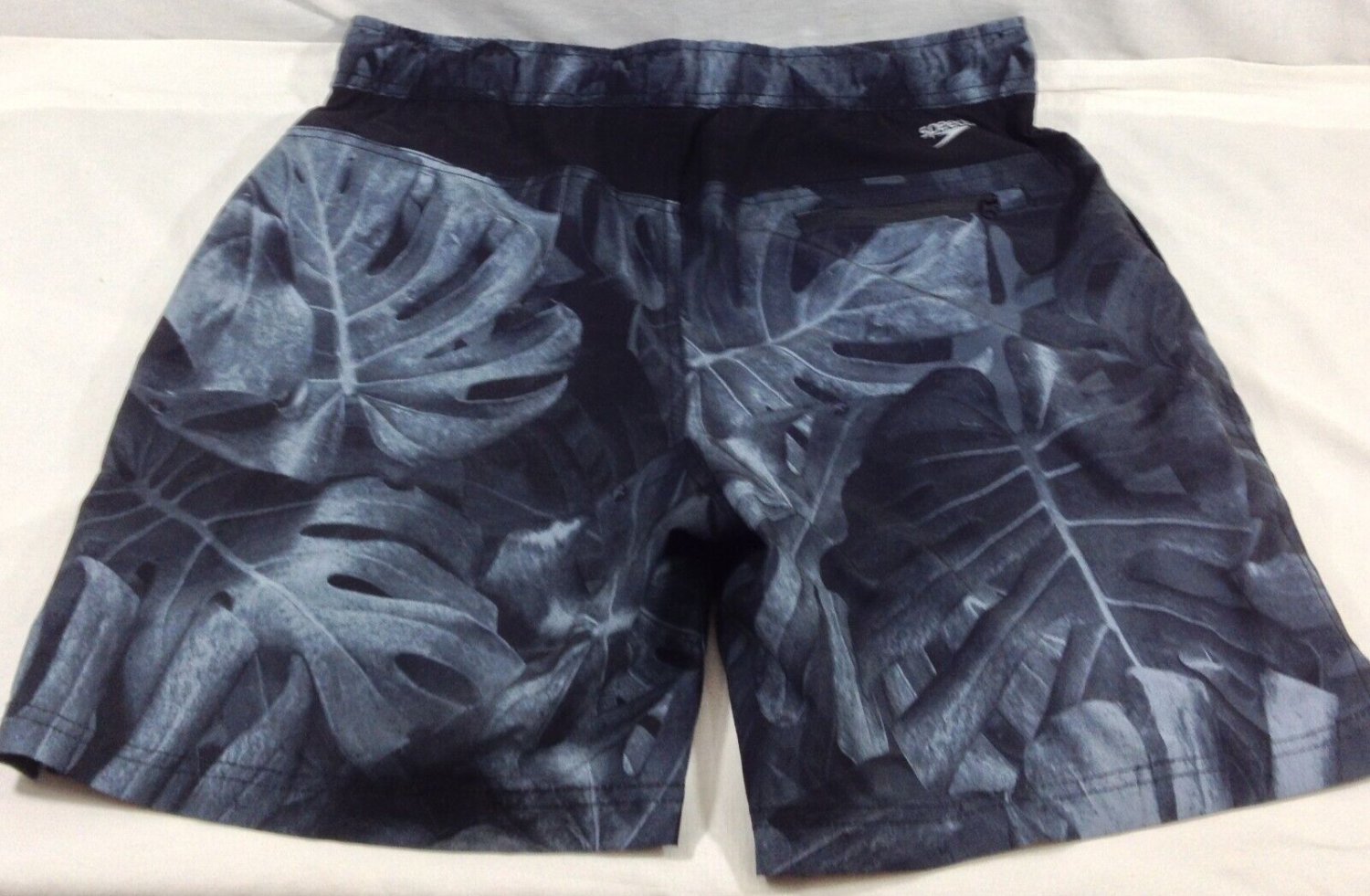 Speedo Mens GrayBlack Hydroliner Swim Trunks Board Shorts Size Med.