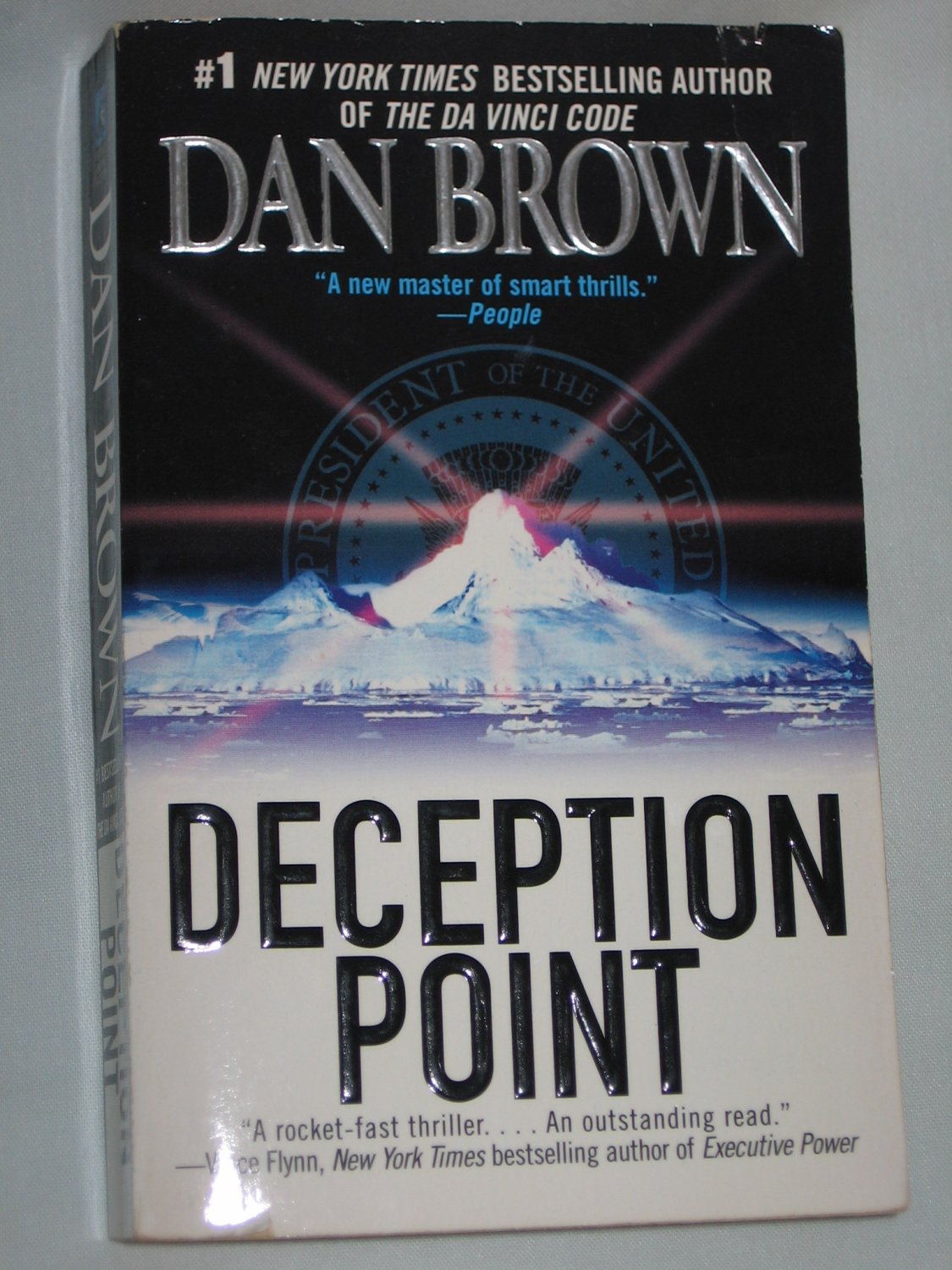 Deception dan. Deception point by dan Brown. Dan Brown "Deception point". Deception point на русском. Dan Wilkie Deception.