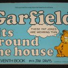 GARFIELD Sits Around the House Book 7 by Jim Davis (1983, Paperback)