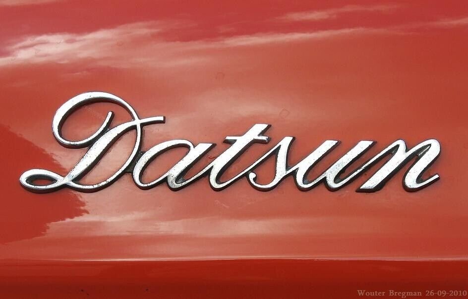 Datsun 1974 Model Fender Emblem