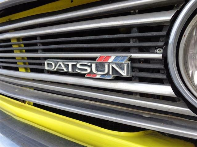 Datsun 260z grill emblem