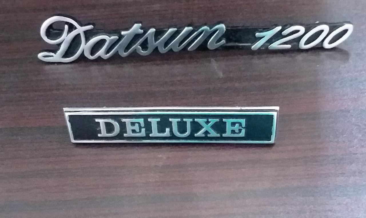 Datsun digi Emblems 2 Piece