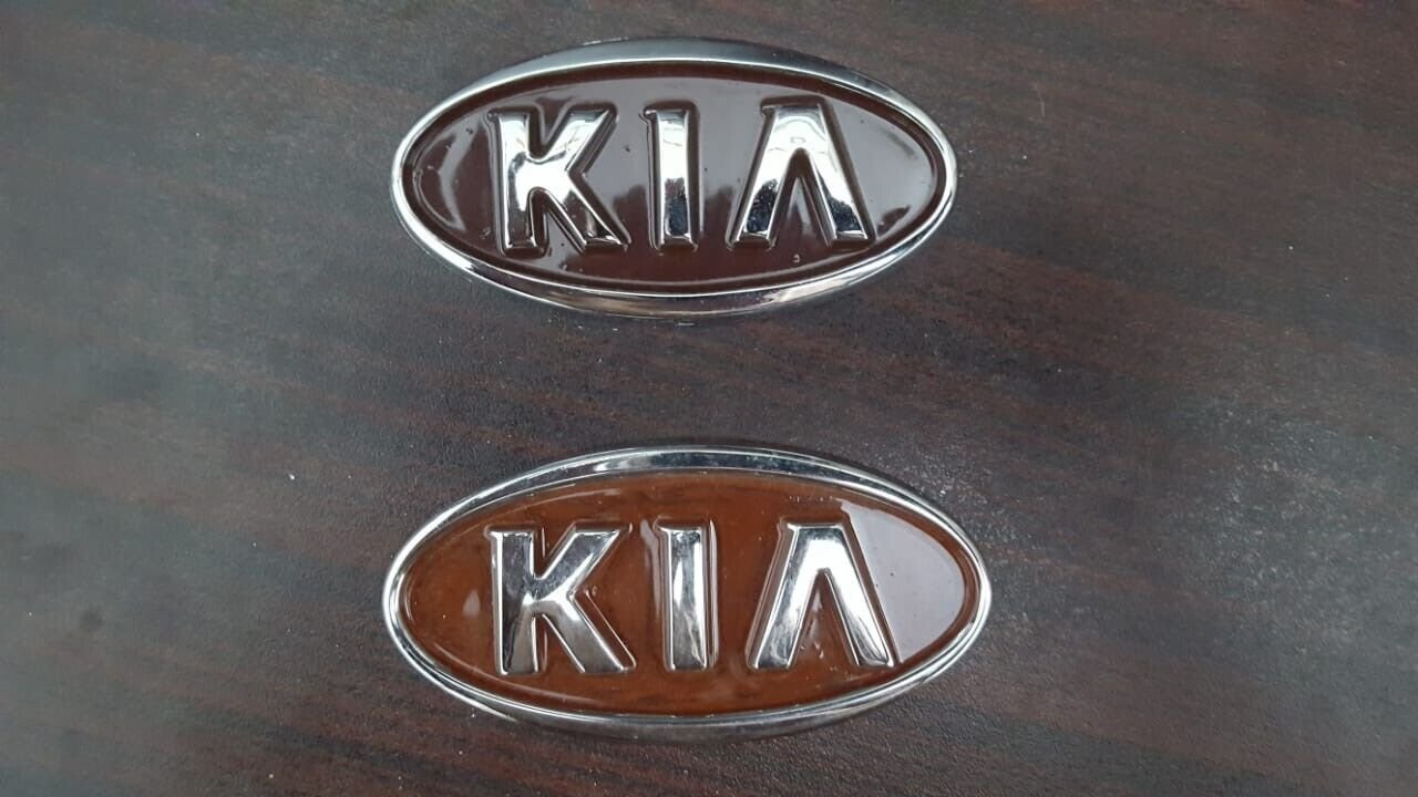 KIA Emblem Logo Chrome In Plastic For Front And Back 2 Piece