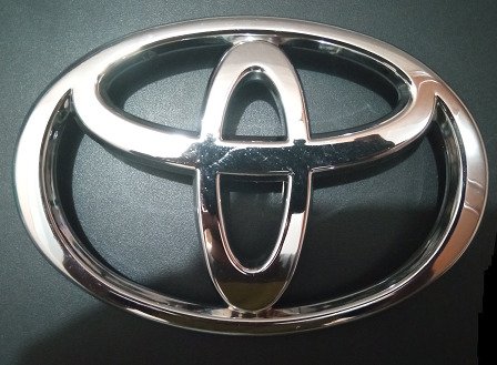 Land Cruiser Grill Emblem For New Model