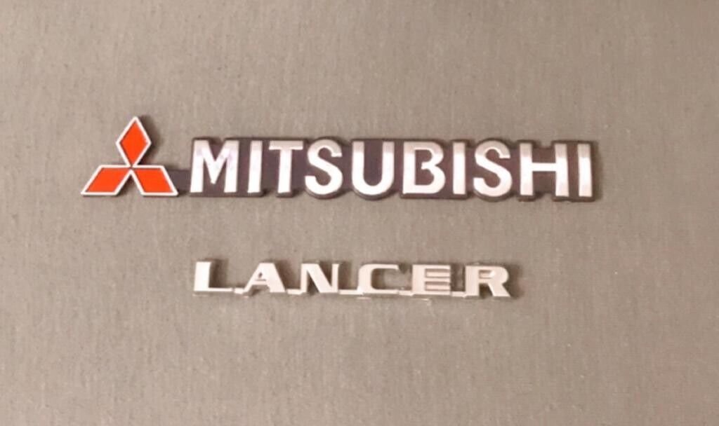 Mitsubishies Lancer 2 PIECE EMBLEM