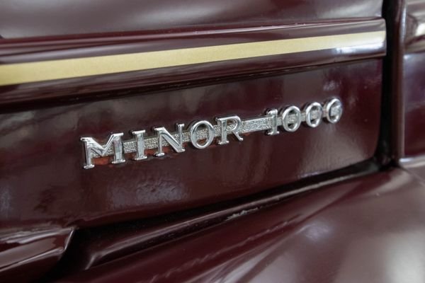 Morris Minor 1000 Emblem