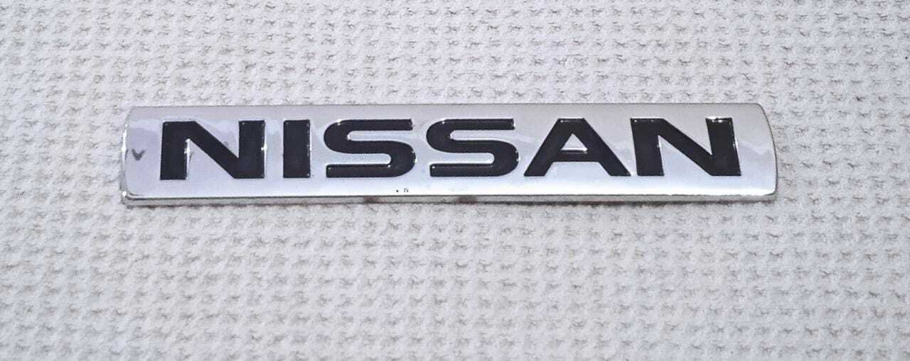 NISSAN Sunny Emblem 1 Piece