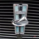 TOYOTA CARINA FRONT GRILL EMBLEM In Metal