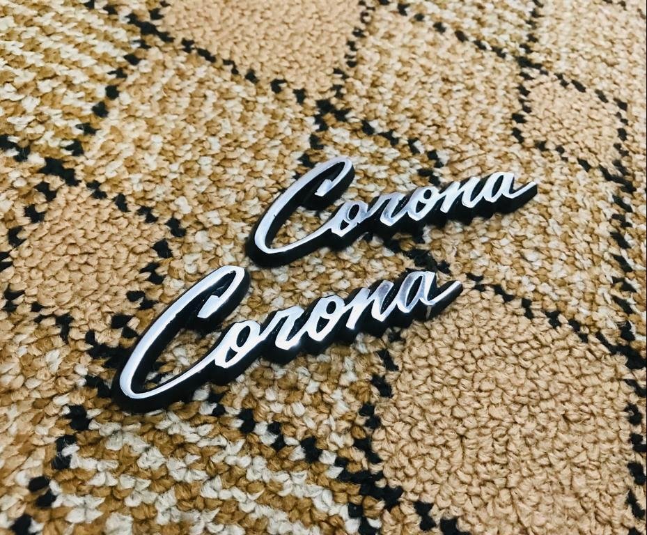 Toyota Corona Emblem 2 Piece For Mark II
