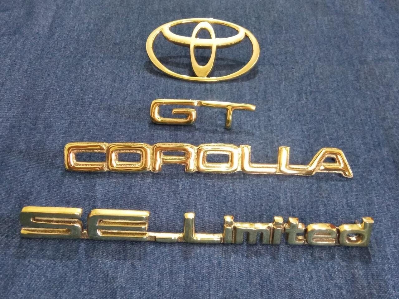 TOYOTA LOGO, GT Emblem, COROLLA Emblem And SE LIMITED Emblem In Metal Gold
