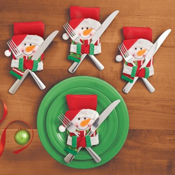 Set Of 4 Adorable Frosty The Snowman Silverware Holders Napkins