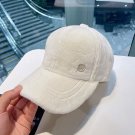 White M Versatile Baseball Cap Blended Cap Female Autumn And Winter Plush Hat Suitable For Face Big