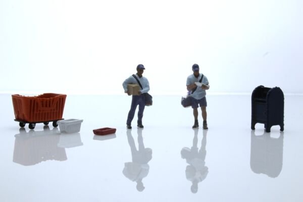 Usps Mail Post Office Delivery Driver Figures 1:64 Scale Diorama Diecast Toys
