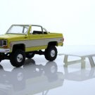 1977 Chevy K5 Blazer 4X4 Squarebody 1:64 Scale Truck Lifted Yellow Diecast Toys