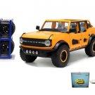 Car W/Display Turntable 2021 Ford Bronco W/Extra Wheels 1/24 Scale Diecast Toys