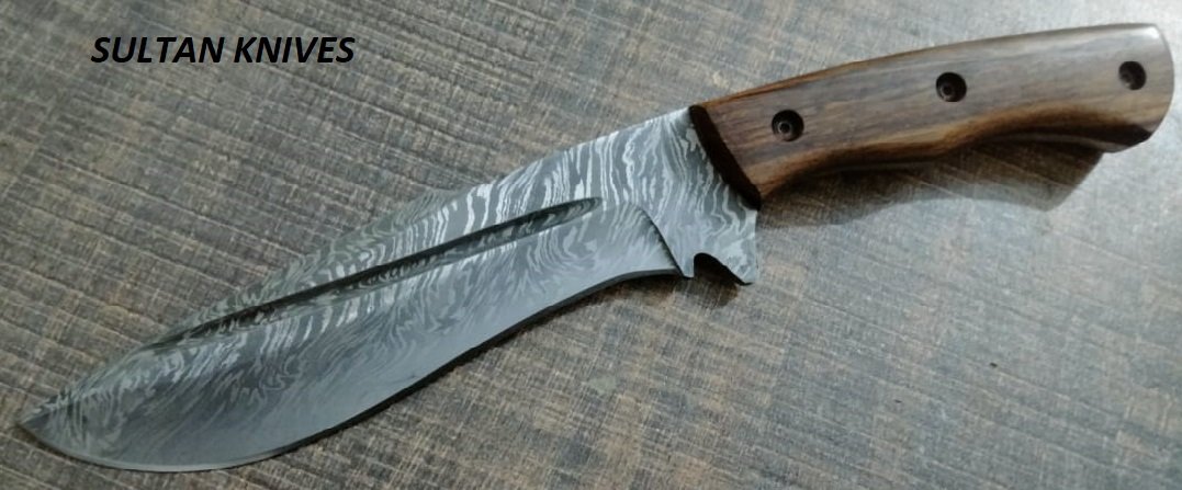 CUSTOM HAND FORGED DAMASCUS STEEL HUNTING KNIFE