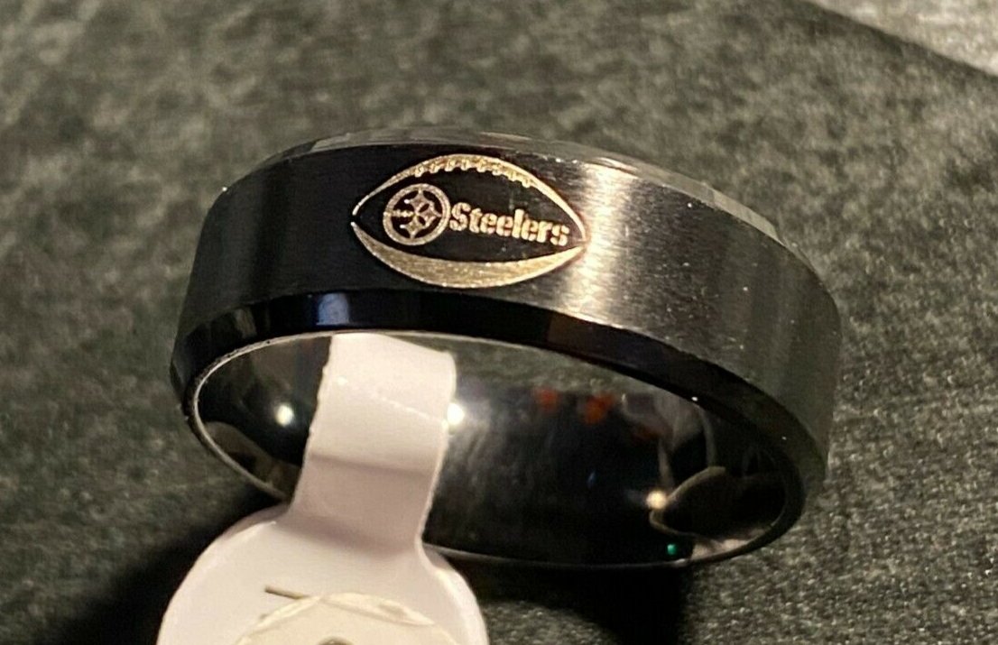 Pittsburgh Steelers titanium ring size 9, NEW, ring is fine cut NOT smooth