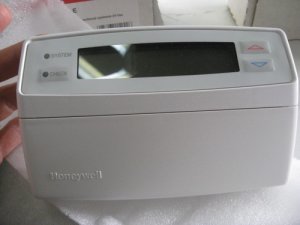 HONEYWELL PC8900A1007 control panel Thermostat NEW PC8900A