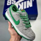 sb dunk low premium âmedusaâ matte silvergreen-varsity red