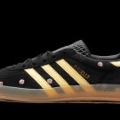 Gazelle Indoor WMNS Core Black Almost Yellow Floral