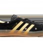 Gazelle Indoor WMNS Core Black Almost Yellow Floral