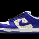 SB Dunk Low Supreme - Stars - Hyper Blue