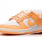 DUNK LO MNS WMNS Peach Cream