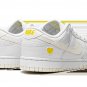 DUNK LO MNS WMNS Yellow Heart