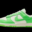Dunk Low WMNS Green Strike