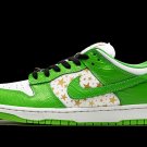 SB Dunk Low Supreme - Stars - Mean Green