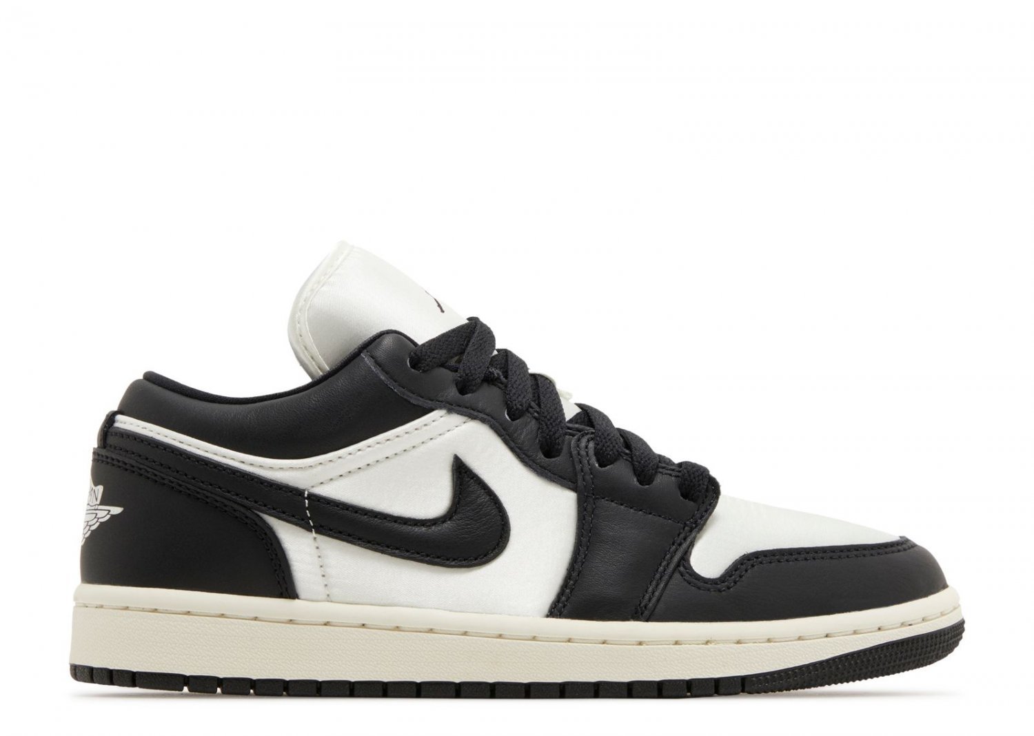 Jordan 1 Low SE Vintage Panda