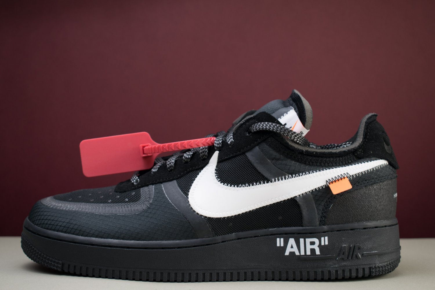 Force 1 Low Off-White Black White