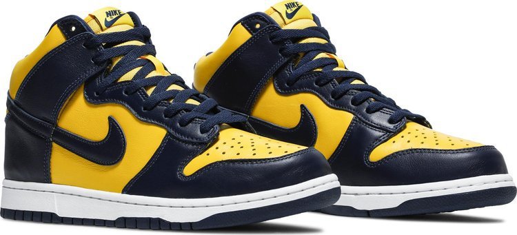 Dunk High SP Michigan 2020 CZ8149 700