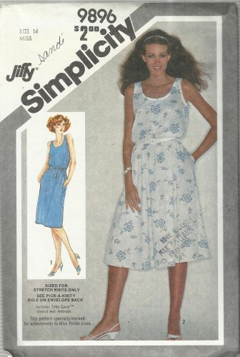 Vintage Pattern-Misses Jiffy Pullover Dress With Slim Or Full Skirt  in Size  14