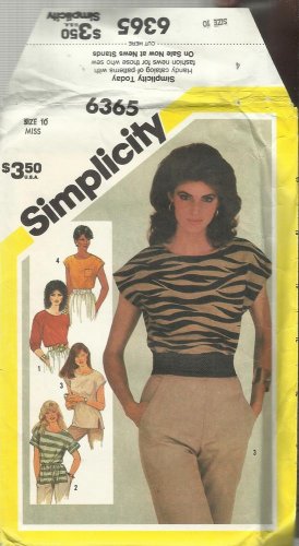 Vintage Pattern-Misses Pullover Tops In Size 10    SUMMER