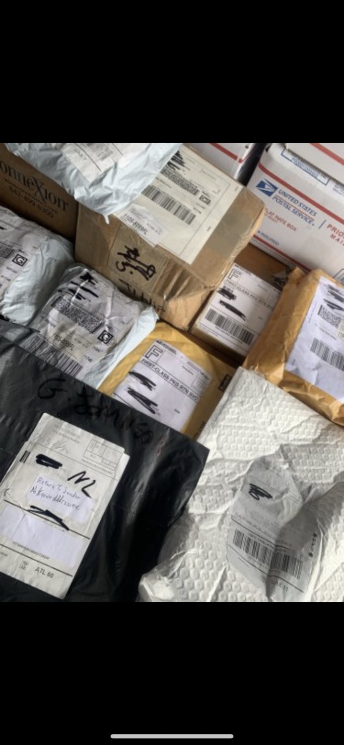 8 Unclaimed Returned Amazon Mail Liquidation Mystery Pallet Items