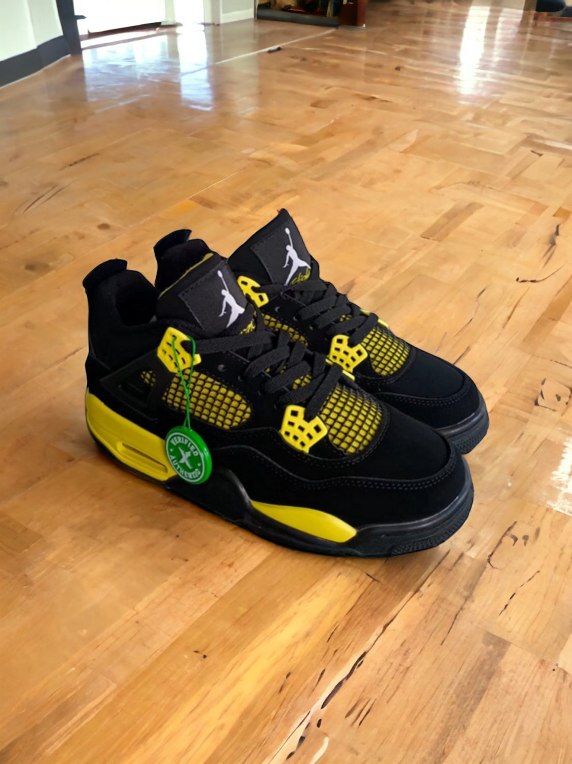 air Jordan 4 retro  Thunder  BlackTour Yellow