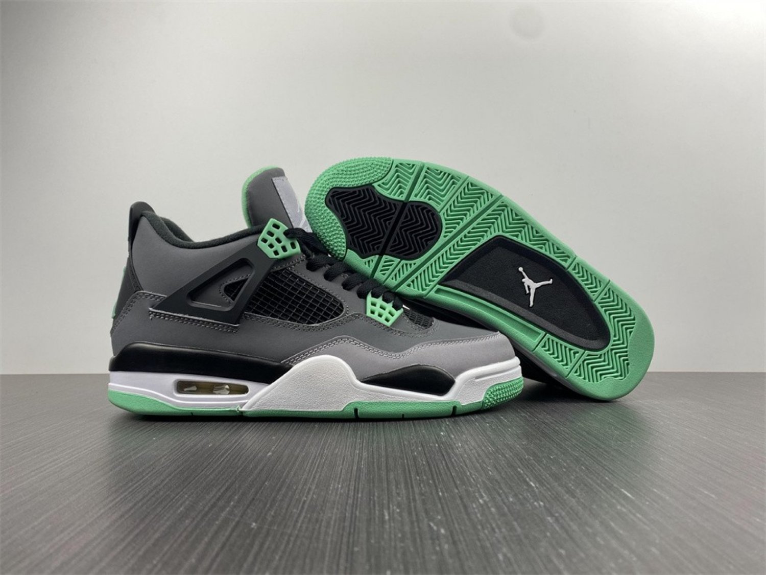 AIR JORDAN 4 RETRO Green Glow