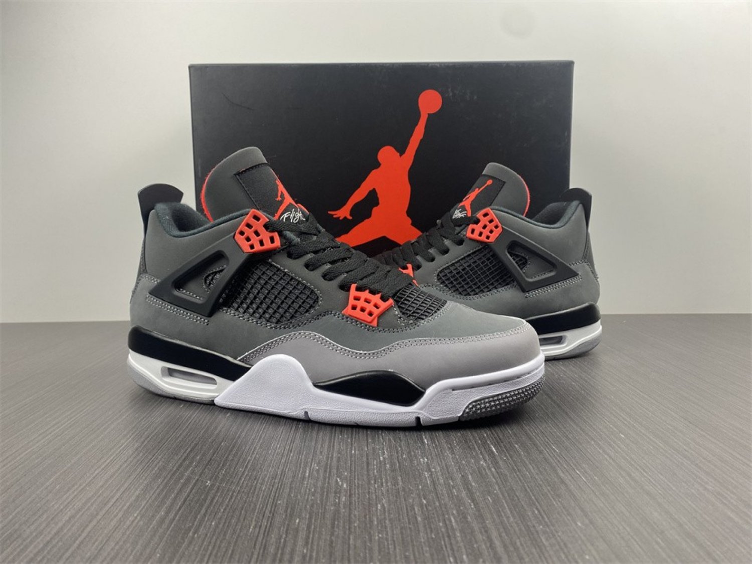 Air Jordan 4 Retro Infrared