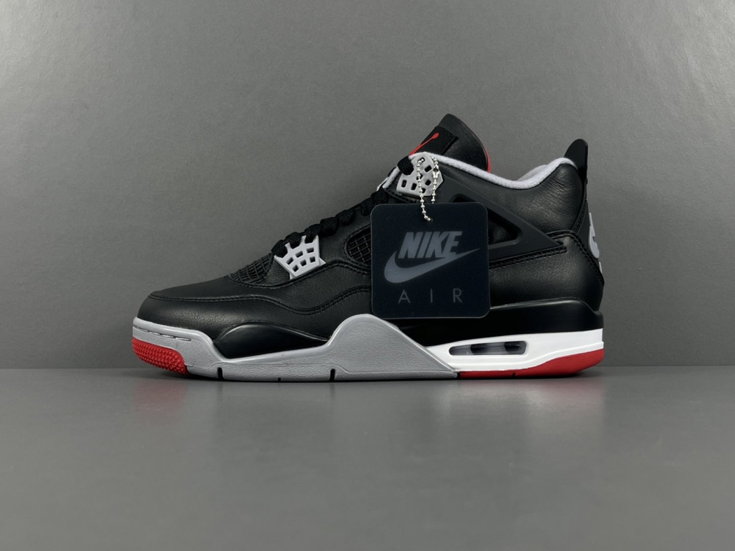 Jordan 4 Retro Bred (2019)