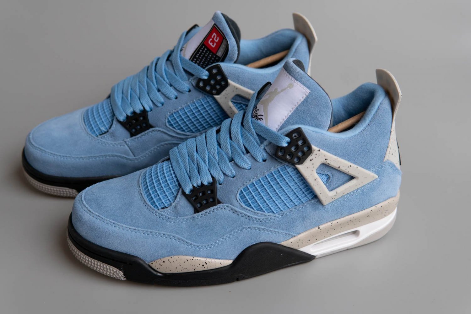 jordan 4 retro university blue