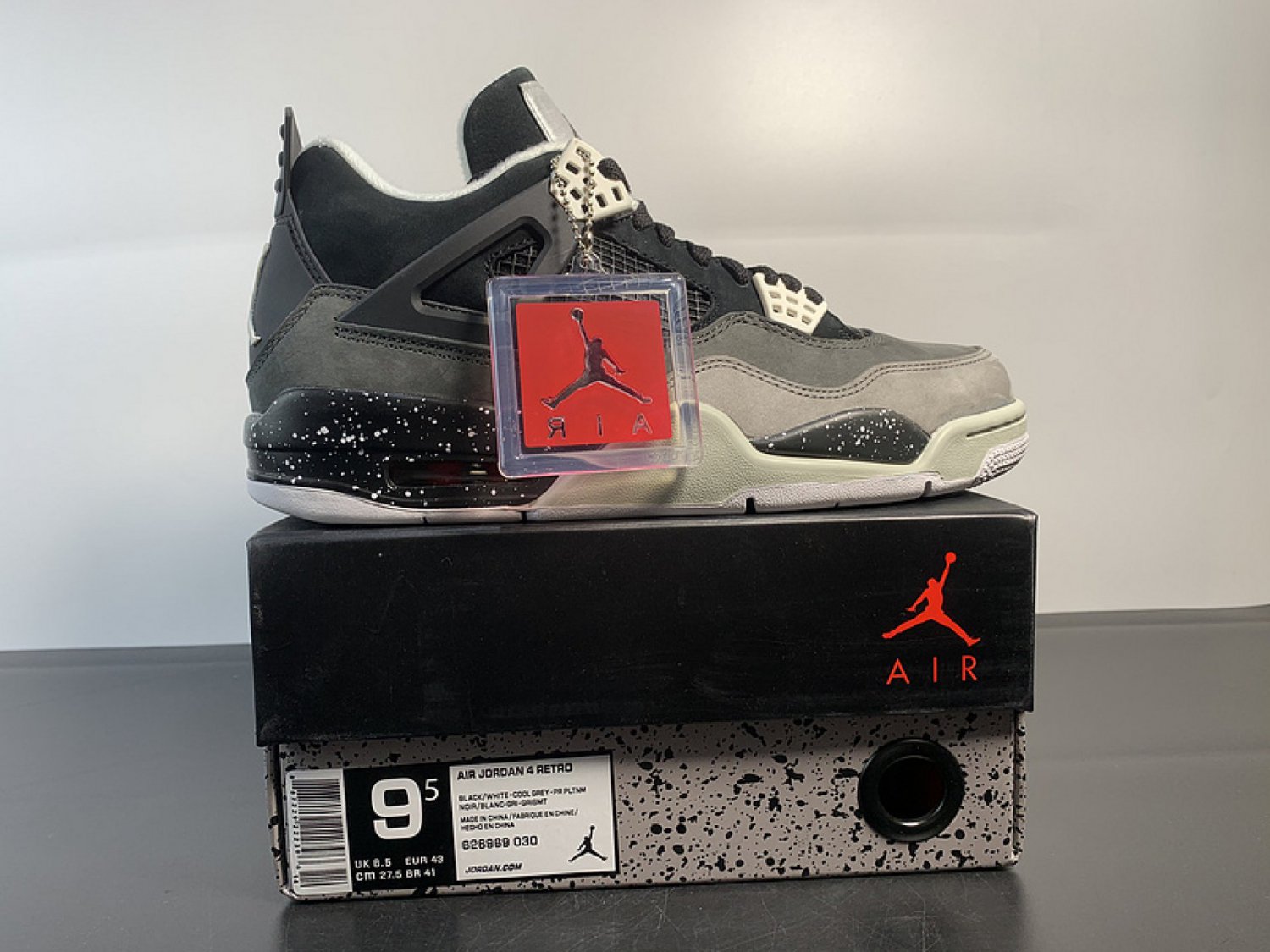 Jordan 4 RetroFear Pack_1