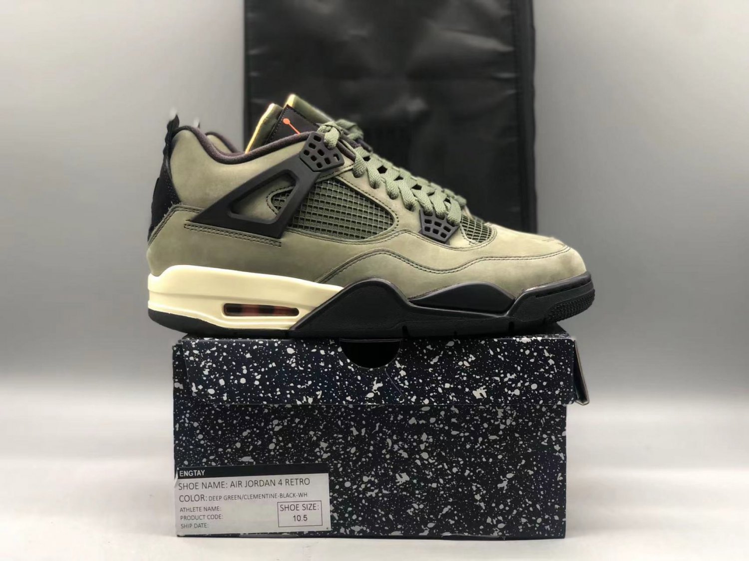 Jordan 4 Undefeated