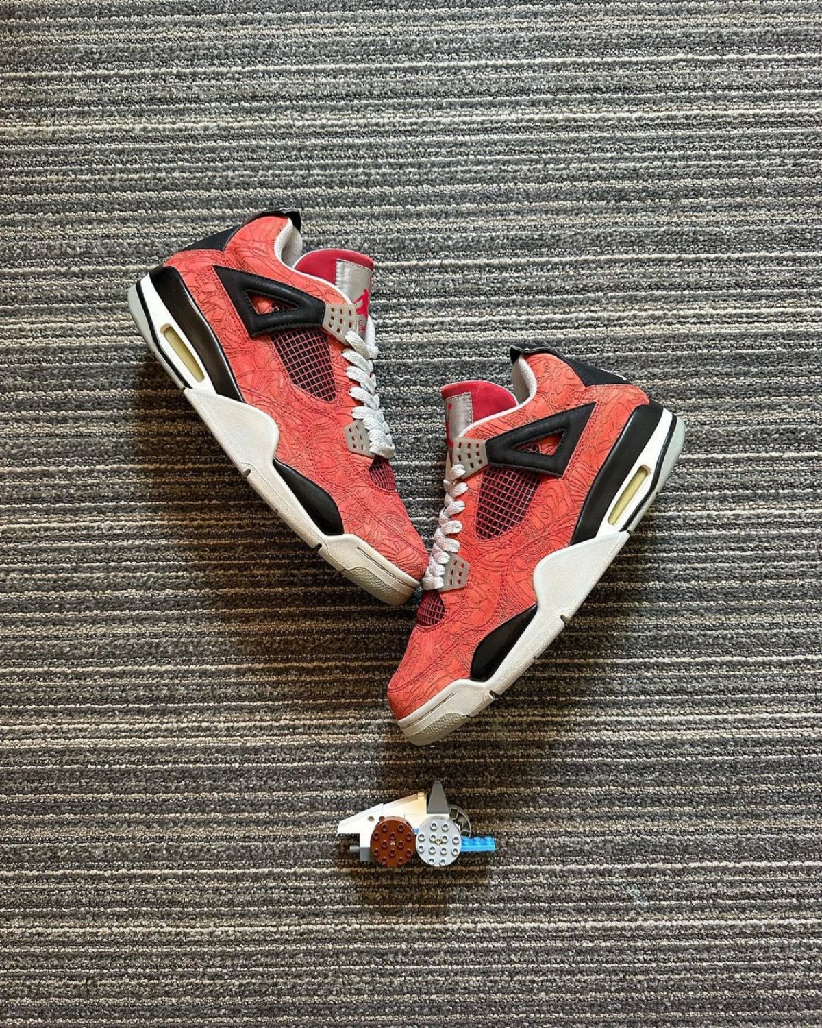 Nike Air Jordan 4 Laser Red