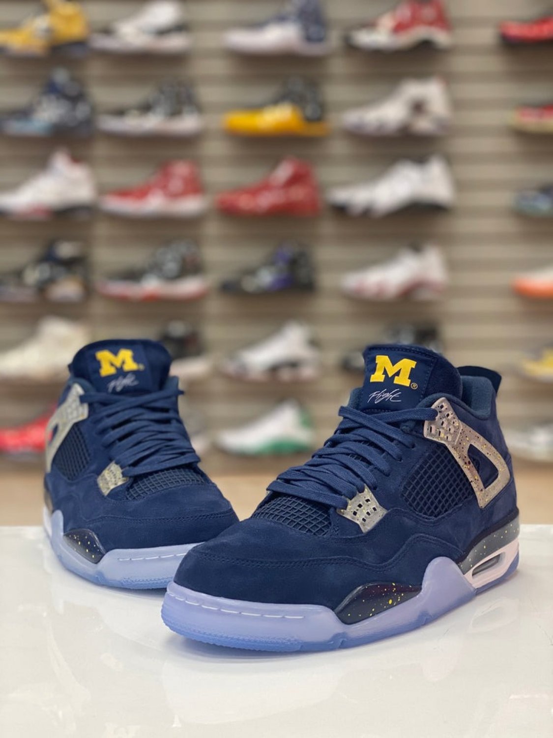 Nike Air Jordan 4 Michigan