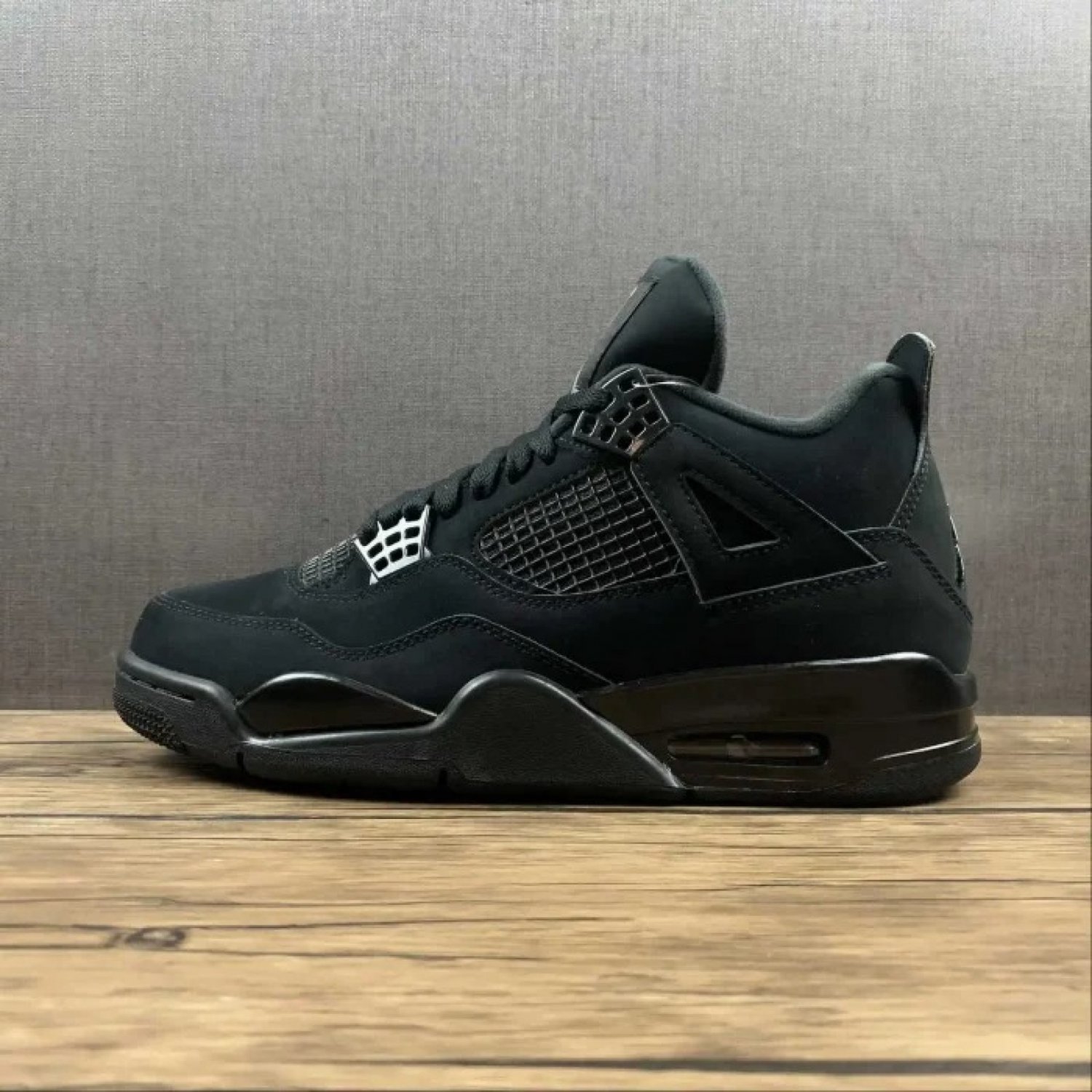 Nike Air Jordan 4 Retro Black Cat (2020)_1