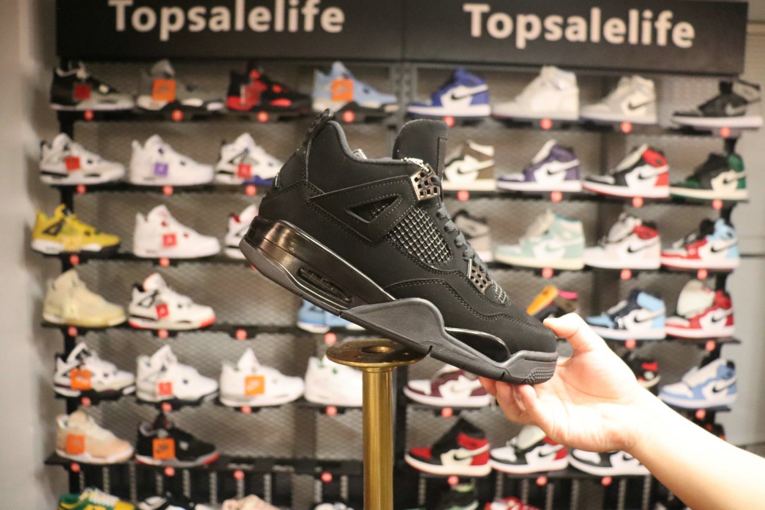 Nike Air Jordan 4 Retro Black Cat (2020)_2