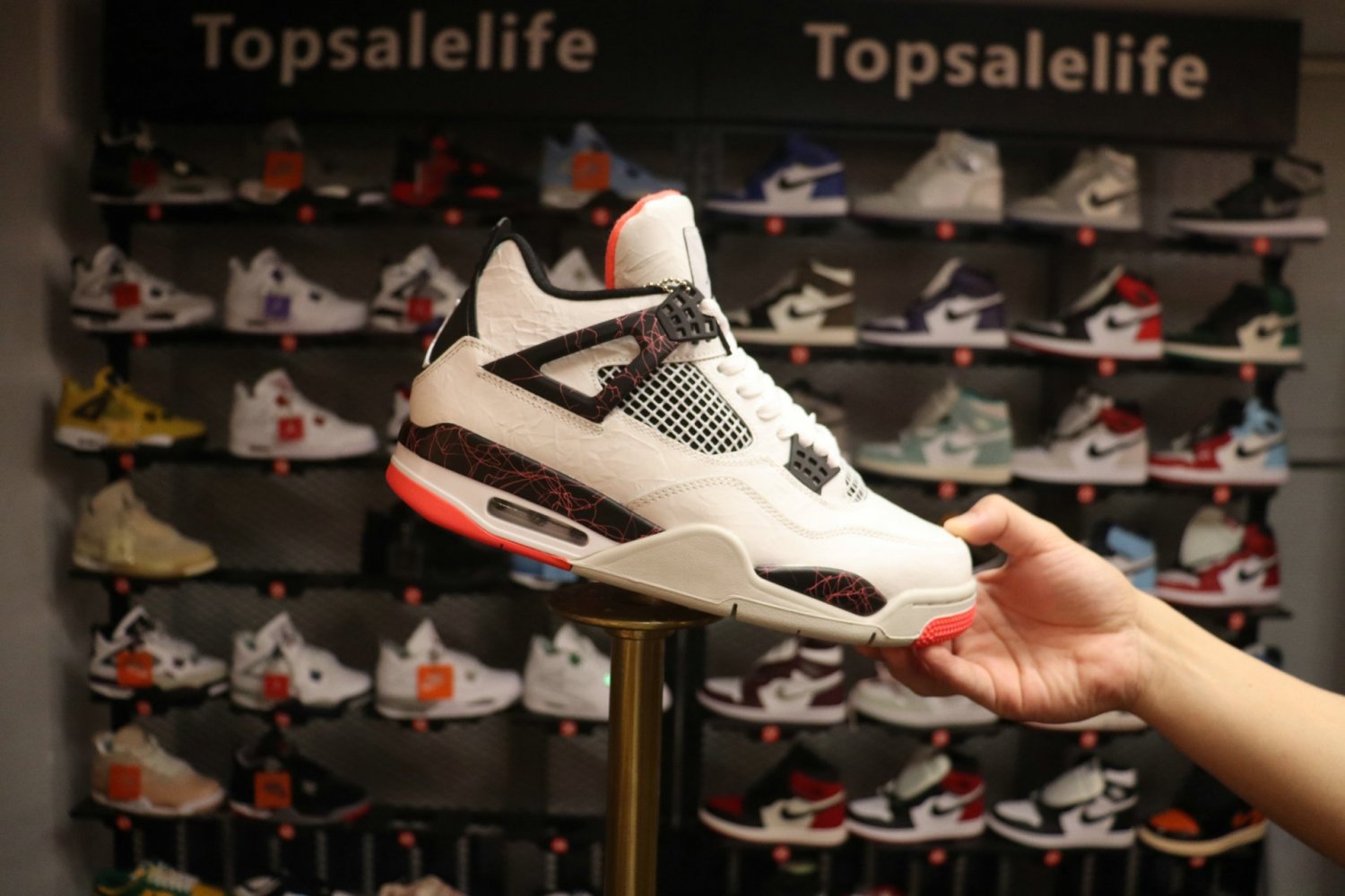 Nike Air Jordan 4 Retro Flight Nostalgia_2